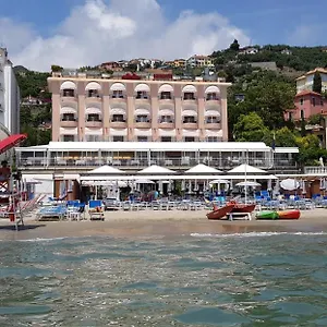 Regina Hotel